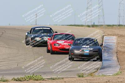 media/Apr-30-2022-CalClub SCCA (Sat) [[98b58ad398]]/Group 5/Race (Outside Grapevine)/